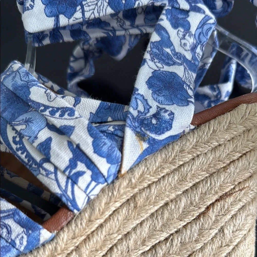 H&M Elegant Blue Patterned‎ Wedge Sandals Sz 37/6.5